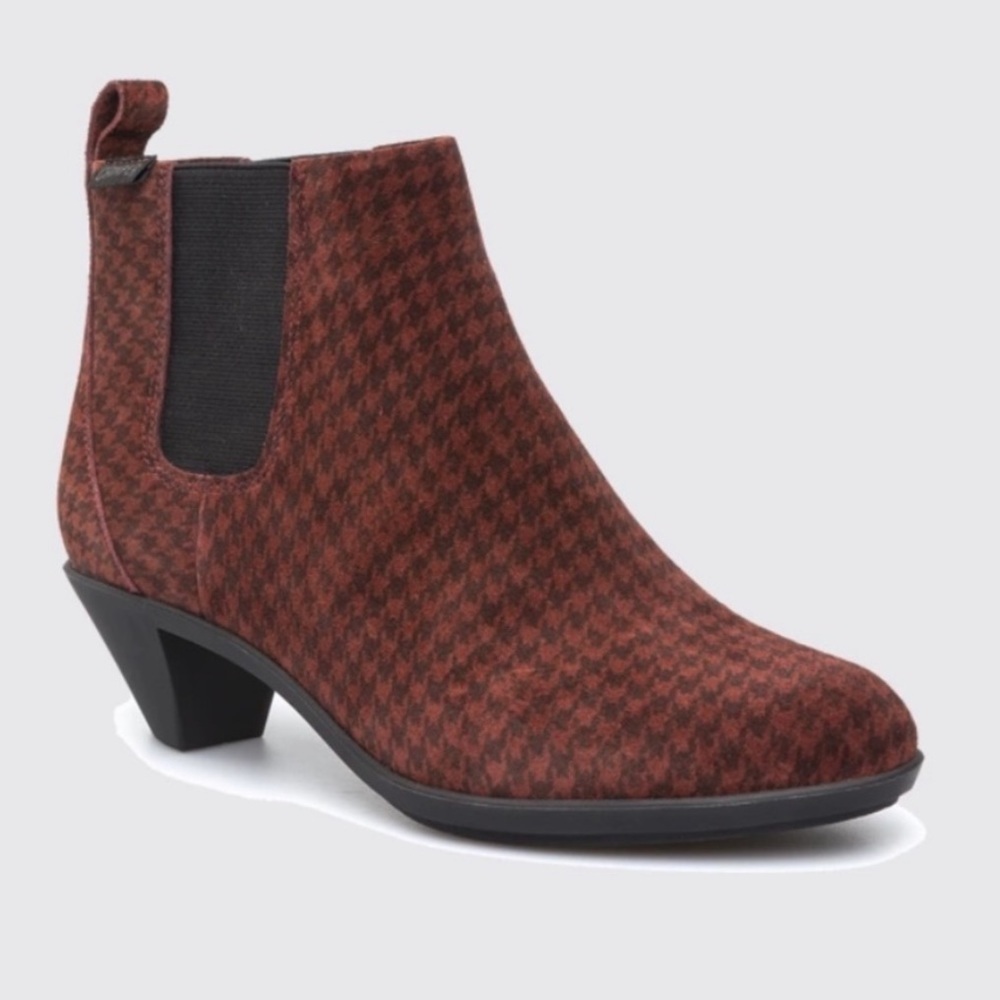 Camper Agatha suede houndstooth heeled boots